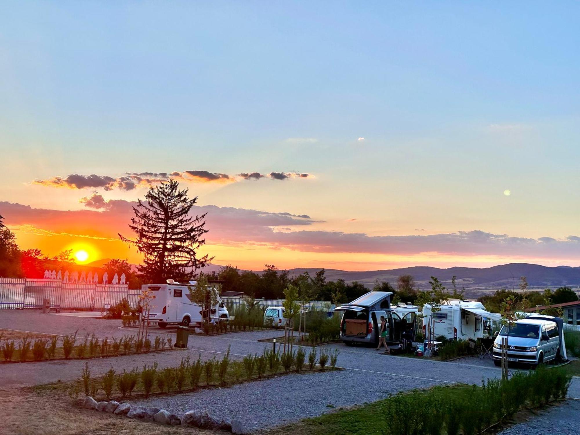 7 Lakes Camping Sapareva Banya Exterior foto